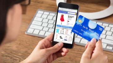 Best Online Stores for Women’s Clothes