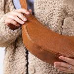 Why Crossbody Handbags AreTrendy