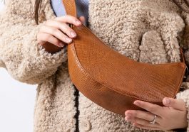 Why Crossbody Handbags AreTrendy